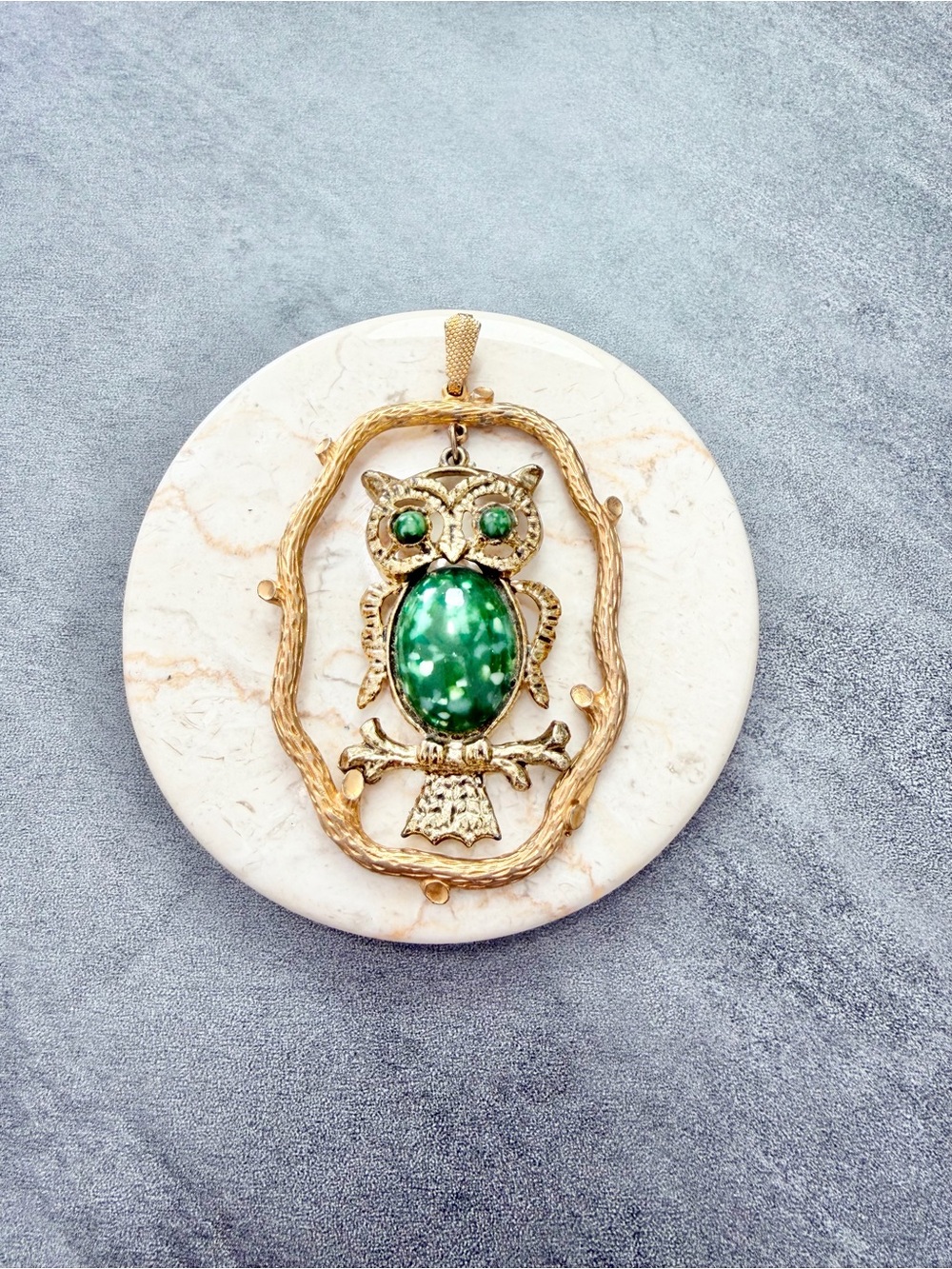 Vintage 1970’s Articulated Owl Pendant Gold Tone Green Cabochon Jelly belly Boho